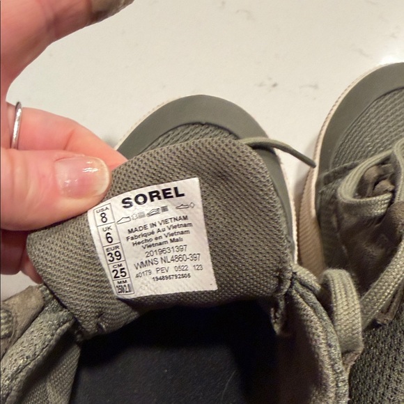Sorel Olive Sneakers with White Soles - Picture 4 of 6